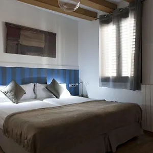 Mh Liceo Apartmán