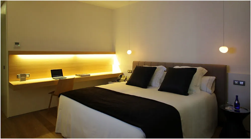 Ohla Barcelona Hotell 5*,
